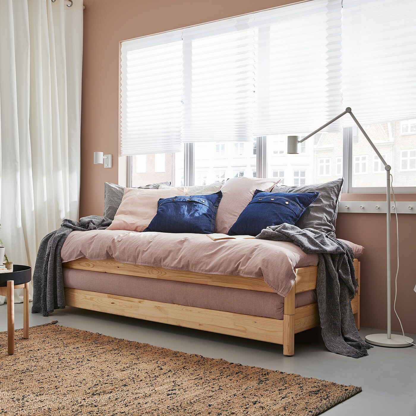 UTÅKER Штабельне ліжко з 2 матрацами - сосна / фірма Åsvang 80x200 см 3