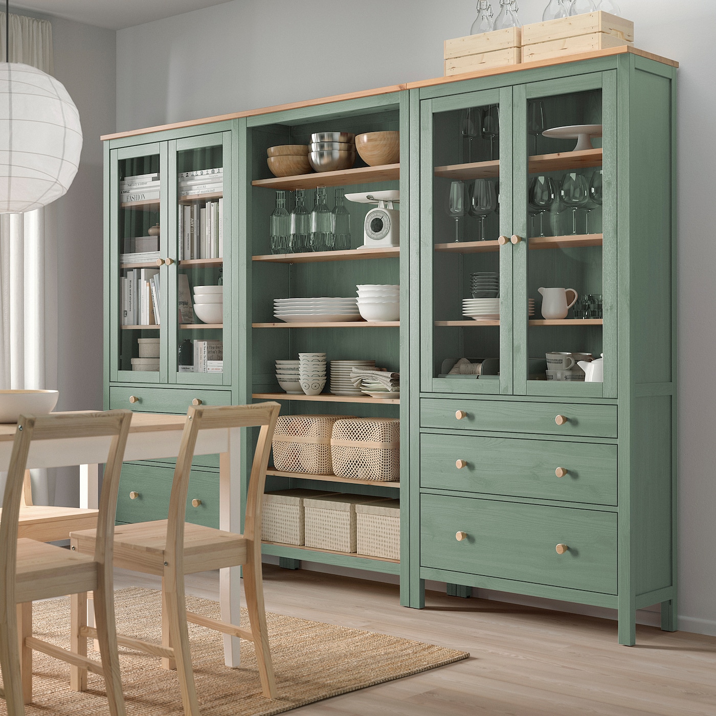 HEMNES 